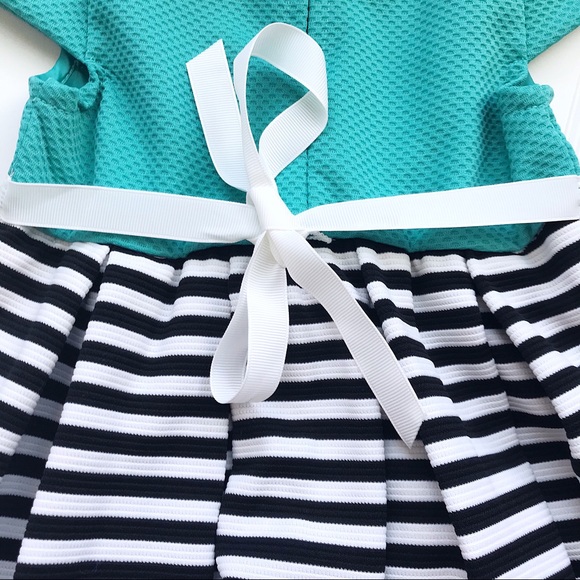 •Sweet Heart Rose• pleated crystal dress - Picture 5 of 6